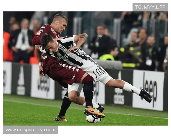 AC米兰守门员传球能力培训：快速发起反击的角色被强化