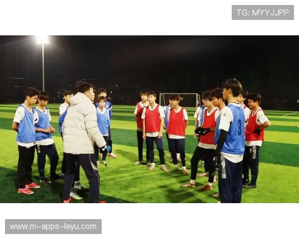 足球青训是否引入定期家庭访谈与教育反馈，足球青训影响上学么